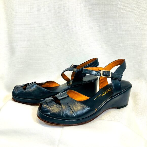 Re-Mix | Shoes | Remix Pleated Toe Navy Blue Shoes | Poshmark